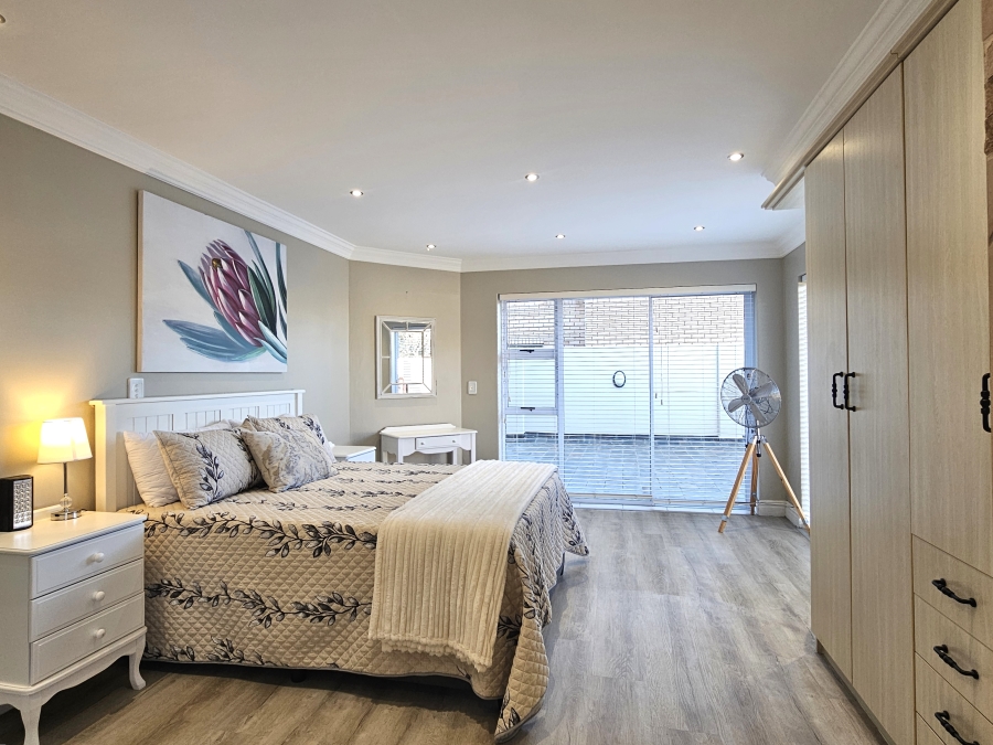 2 Bedroom Property for Sale in Wavecrest Eastern Cape